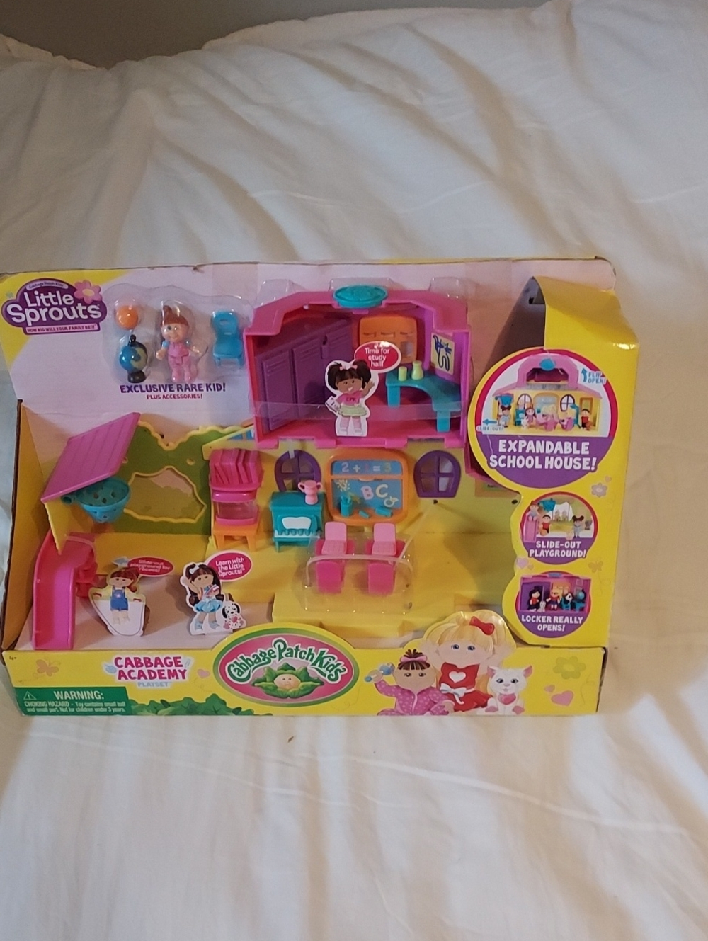 Cabbage Patch Kids Little Sprouts Academy Expandable School House Playset